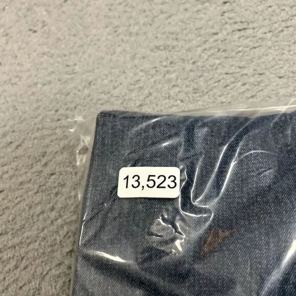 Levis zoe warehouse